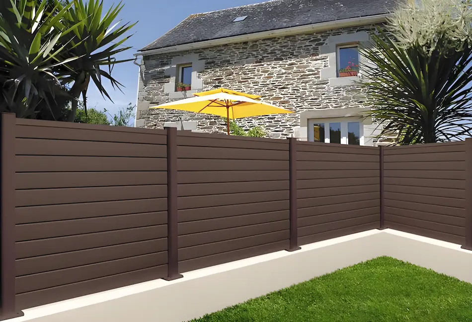 Fully Enclosed WPC Fence